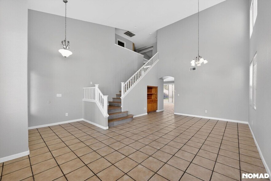 Building Photo - 1843 Oswego Ct