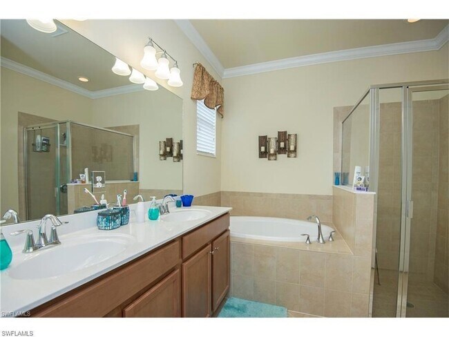 Building Photo - 11083 Cherry Laurel Dr