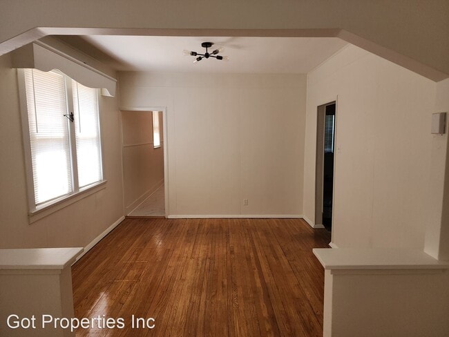 Building Photo - 2 br, 1 bath House - 3369 Oxford Blvd