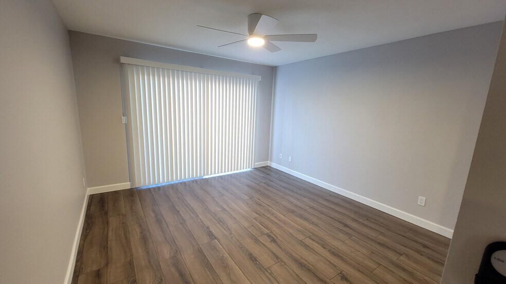 Building Photo - 7909 E Pecos Ln