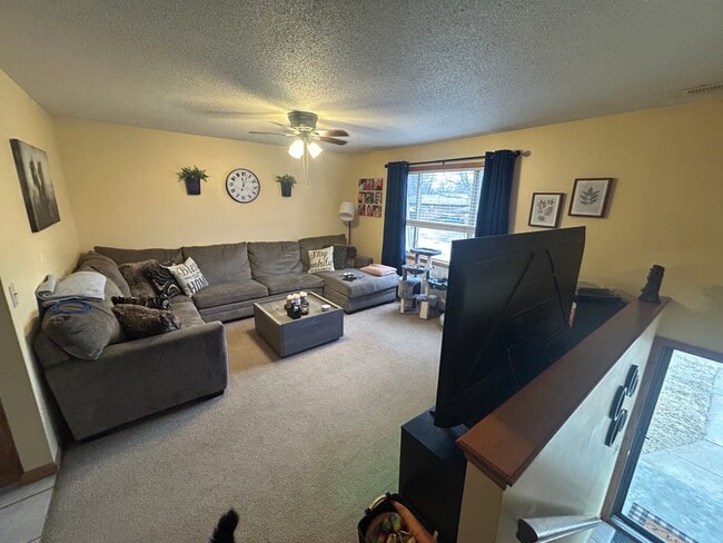 Building Photo - 613 N 40th St