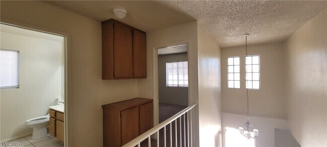 Building Photo - 2813 Cacto Ct