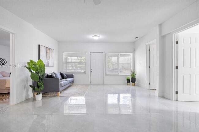 Building Photo - 1810 NW 47th St