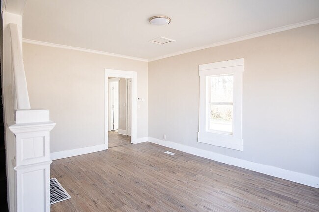 Building Photo - 2141 Philadelphia Dr