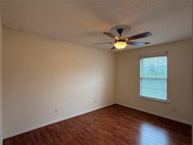 Building Photo - 342 Cottonwood Creek Cir