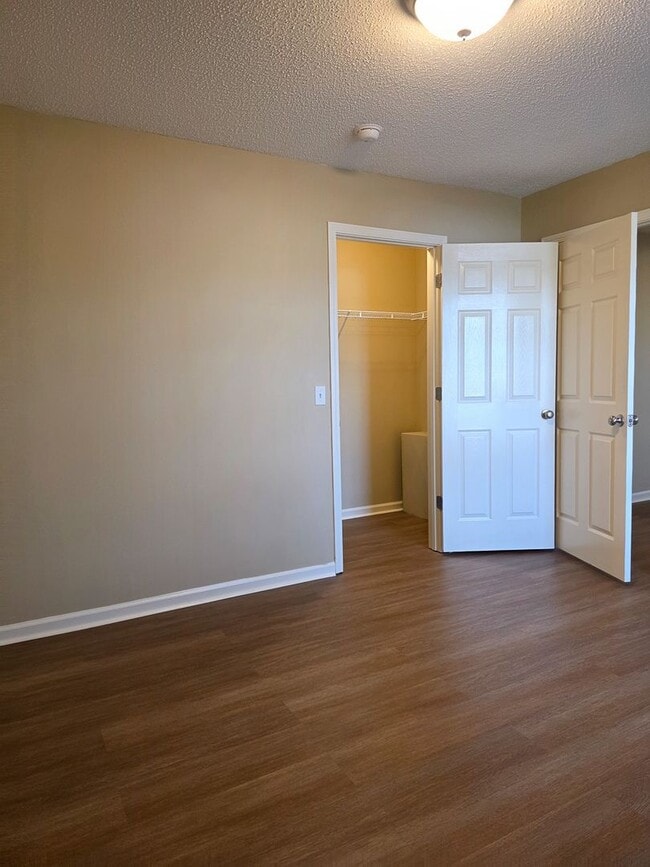 Building Photo - 1609 Bourland Ln
