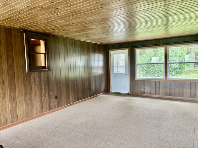 Building Photo - 10584 County Rd I