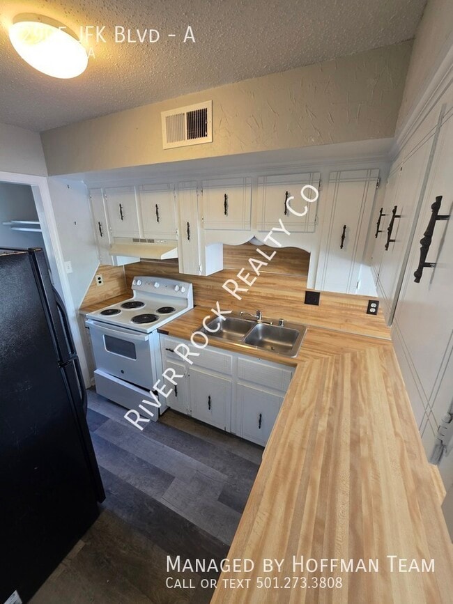 Building Photo - 2905 John F Kennedy Blvd