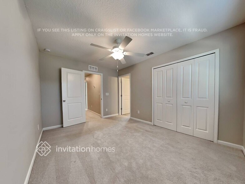 Building Photo - 13253 Shore Grass Dr