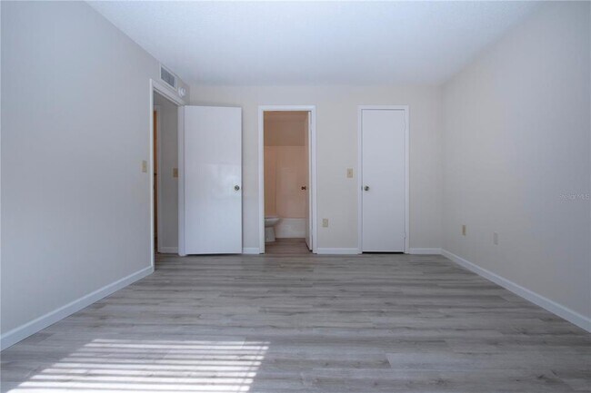 Building Photo - 3259 S Beneva Rd