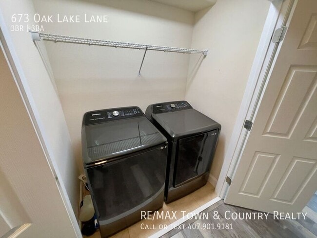 Building Photo - 673 Oak Lake Ln