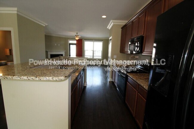 Building Photo - 7058 Elmwood Ridge Ct