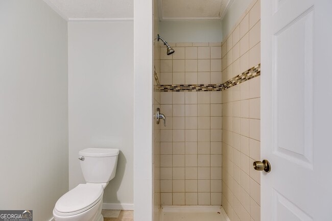 Building Photo - 322 Stewart St