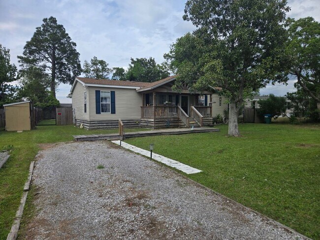 Building Photo - 2115 Bent Oak Ct