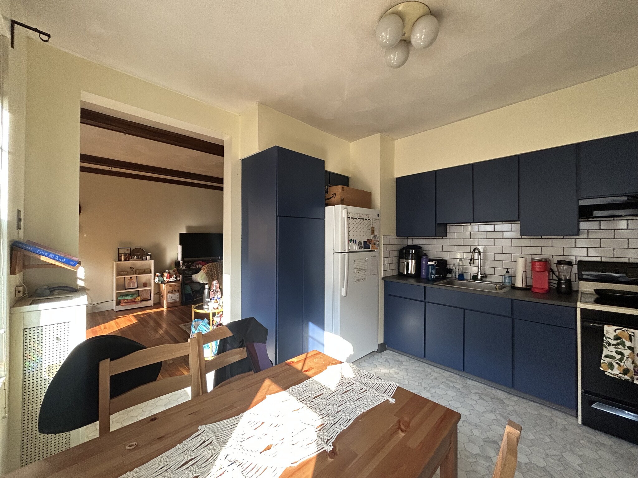 Building Photo - 120 Sutherland Rd