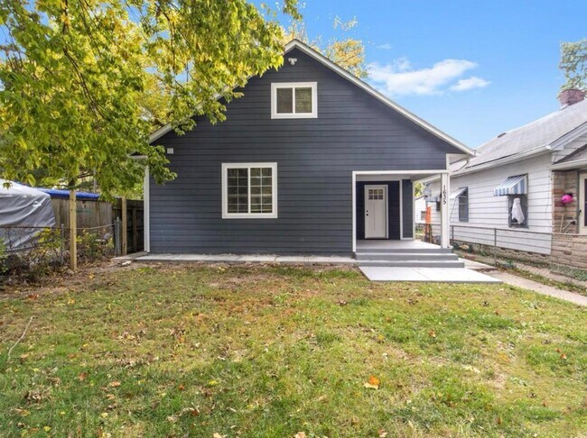 Building Photo - 1635 Cruft St