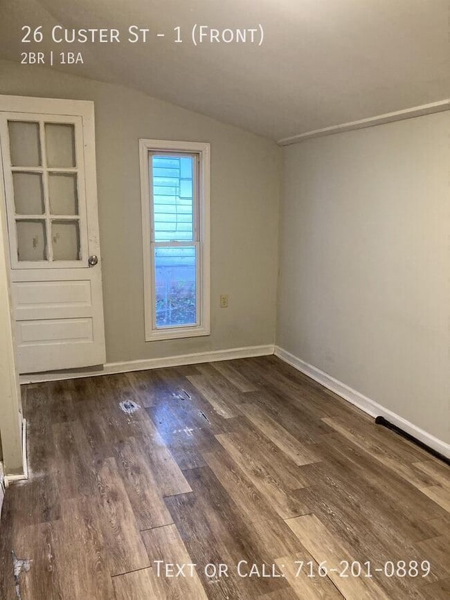 Building Photo - 26 Custer St