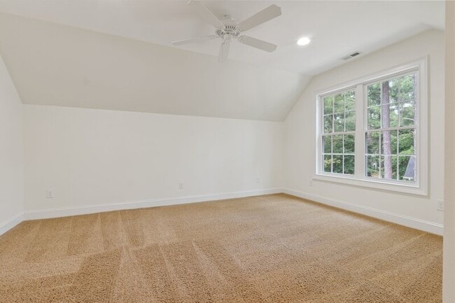 Building Photo - 108 Hammerstone Cir