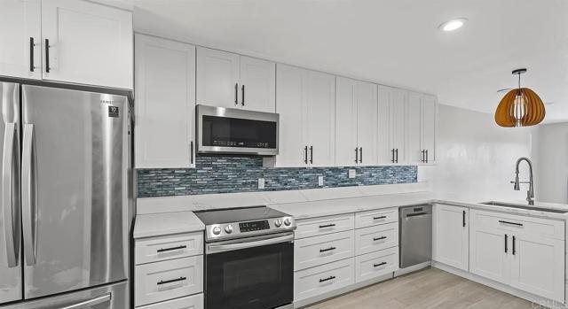 Building Photo - 1111 Seacoast Dr