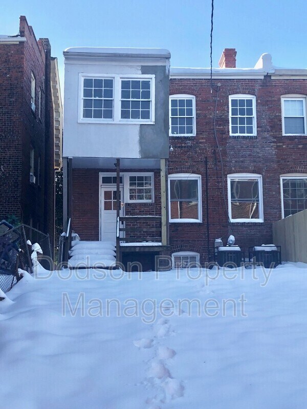 Building Photo - 1130 W Grace St