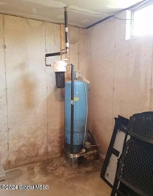 Building Photo - 24 Vosburgh Rd