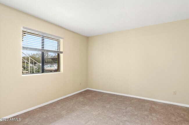Building Photo - 16635 N Cave Creek Rd