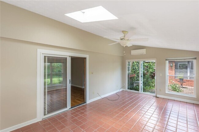Building Photo - 7072 Cliffstone Dr