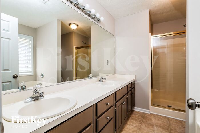 Building Photo - 4602 Shay Terrace