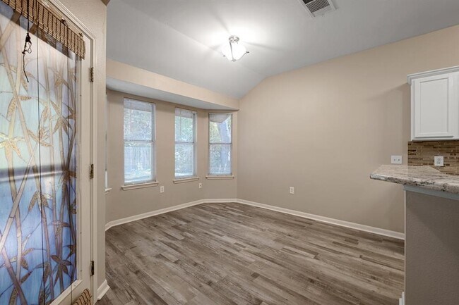 Building Photo - 7320 Muffin Dr