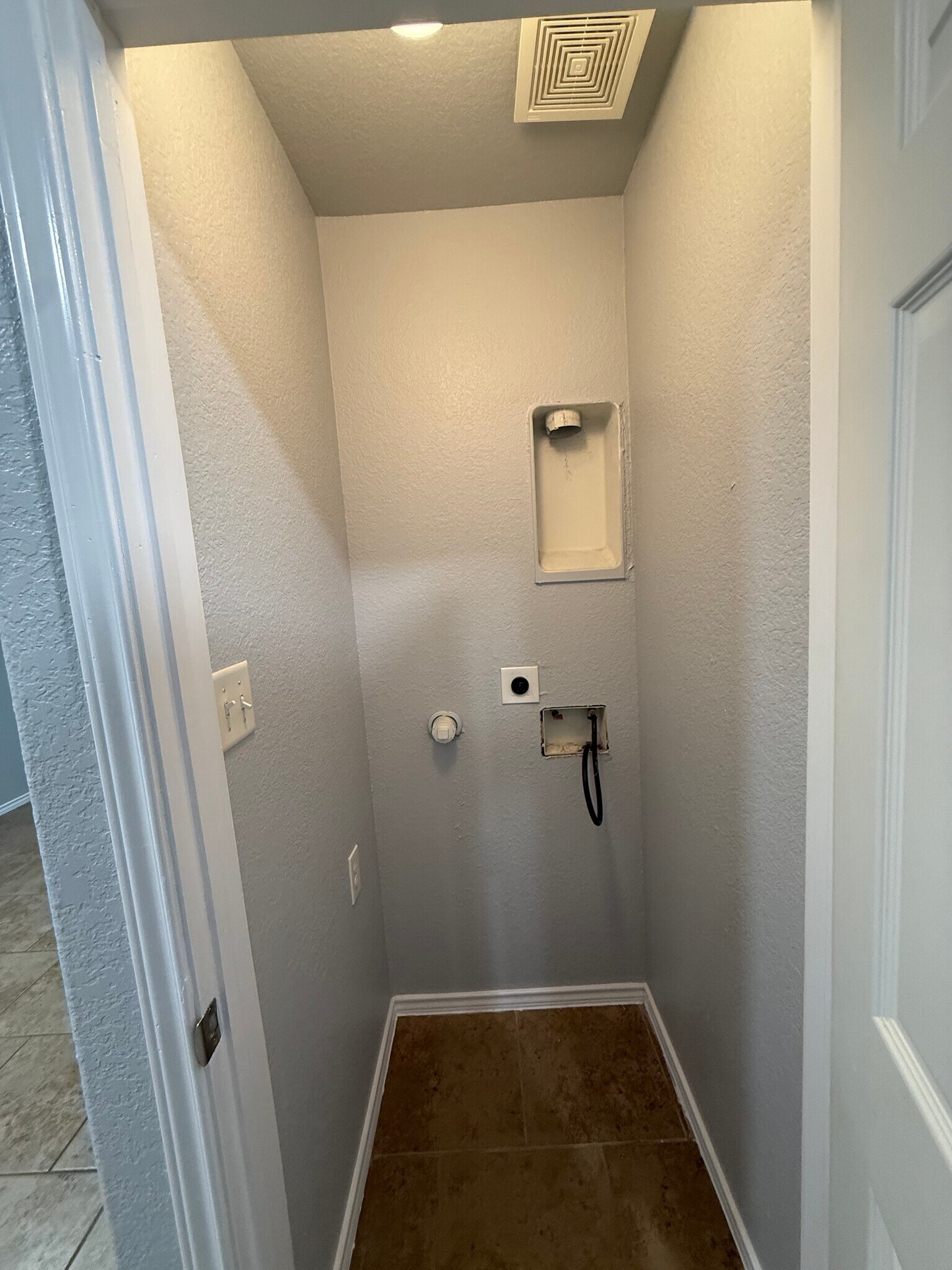 Building Photo - 11114 Baywood St