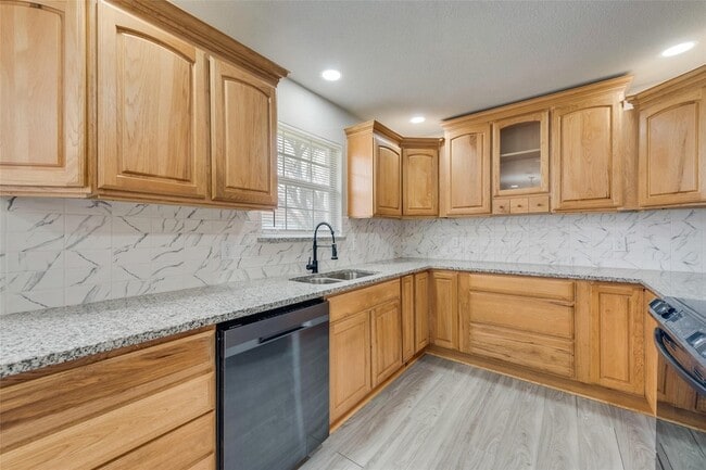 Building Photo - 4809 Jordan Park Dr