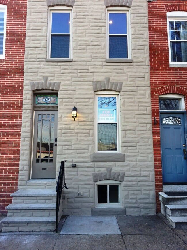 Locust Point - 1415 E Clement St
