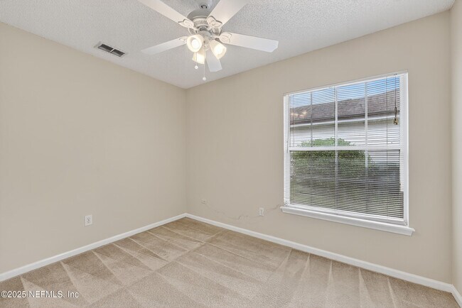 Building Photo - 12799 Glade Springs Dr S