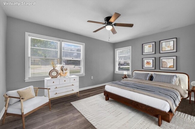 Building Photo - 1325 Sunset St