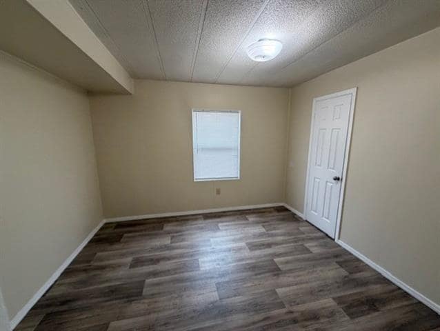 Building Photo - 1811 Highland Cir