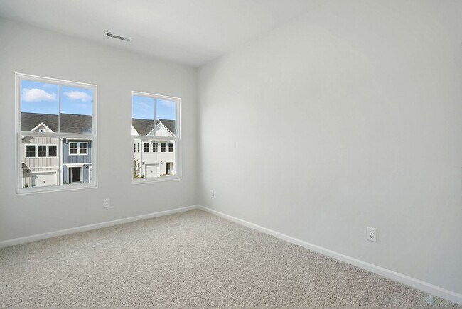 Building Photo - 112 Central Townes Wy