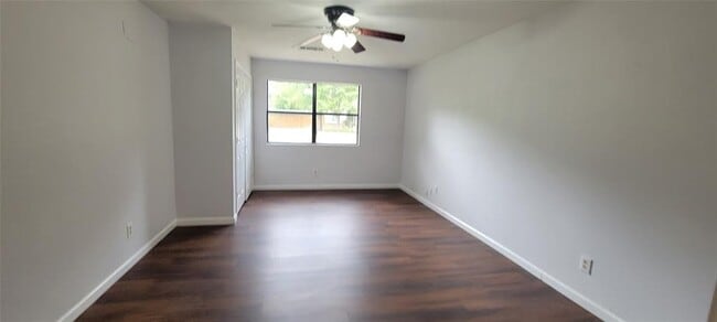 Building Photo - 386 Lamaloa Ln