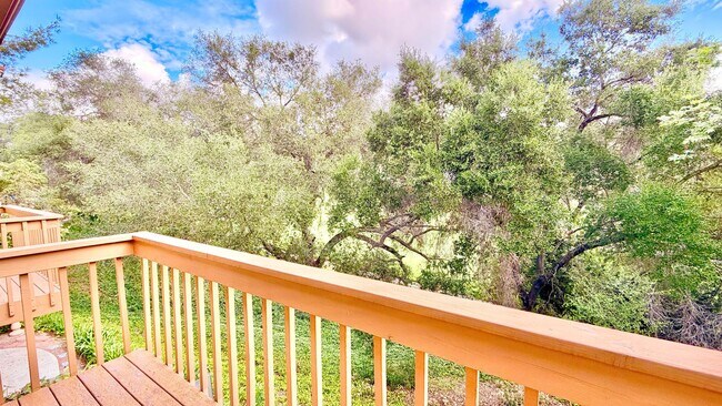 Building Photo - Beautifully Updated Two-Story Townhome on the Pala Mesa Golf Course in Fallbrook!