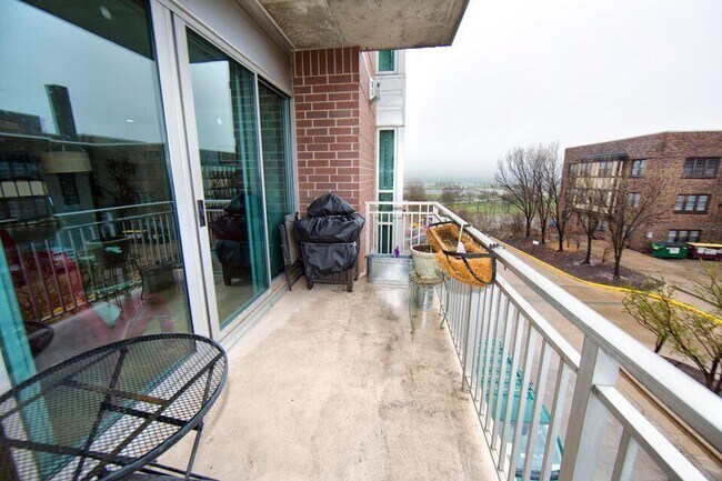 Building Photo - 1522 N Prospect Ave