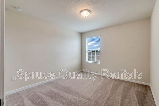 Building Photo - 913 Rivers Crossing St