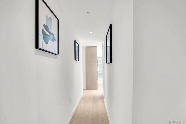 Building Photo - 138 E 50th St