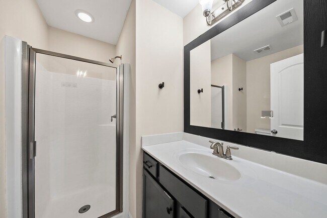 Building Photo - 3532 Bunting Dr