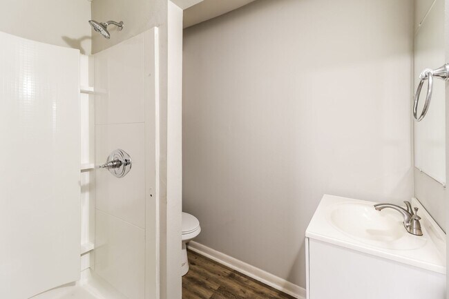 Building Photo - 62 Cliffwood Cir