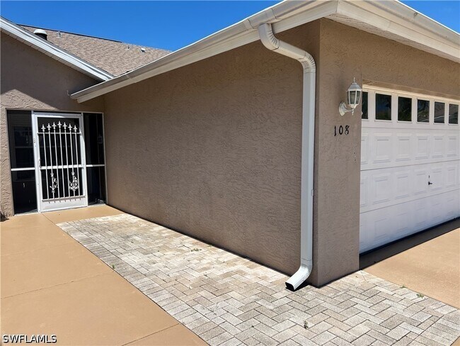 Building Photo - 108 Tanglewood Ct