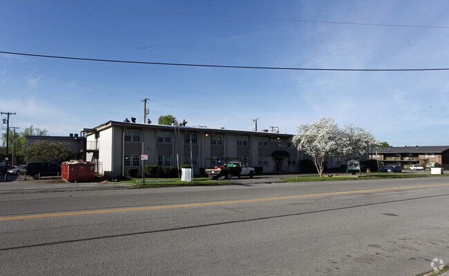 Primary Photo - Village Place