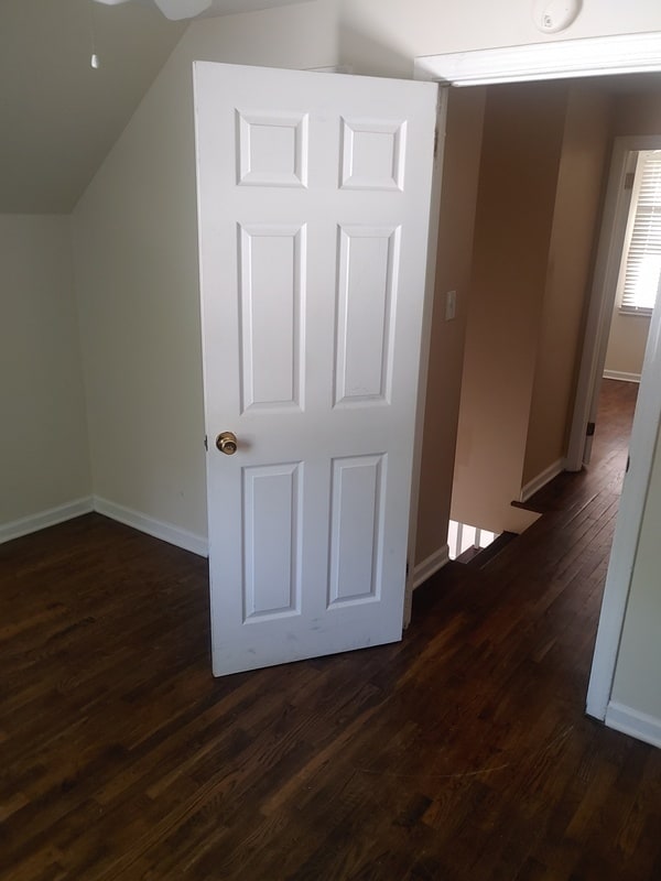 Building Photo - 4201 Dinglewood Ave