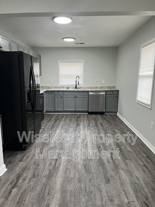 Building Photo - 6656 Bales Ave