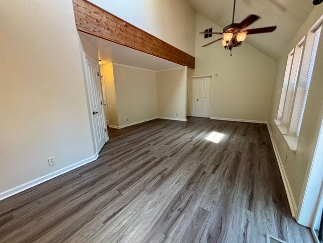 Building Photo - 1266 NW Timber Shadow Ct