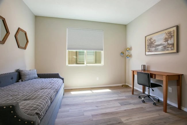 Building Photo - 6049 Nauman Dr