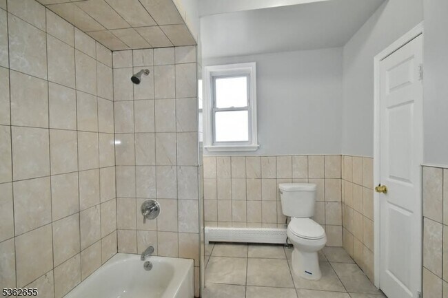 Building Photo - 659 S 17th St
